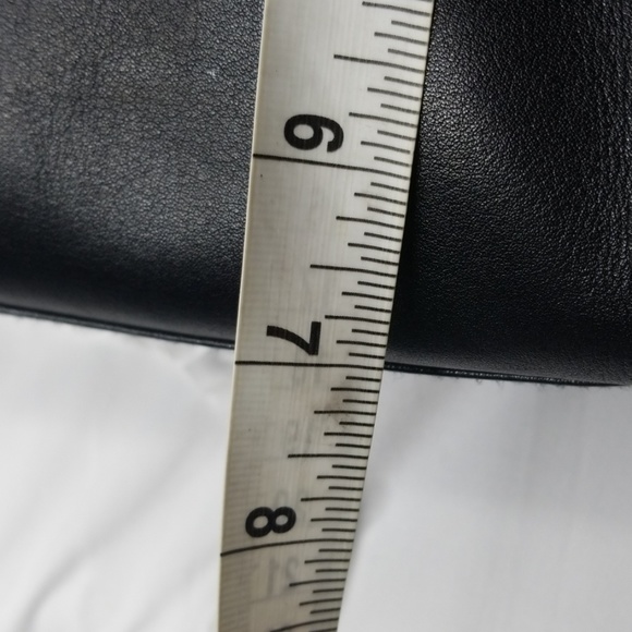 Vintage Etienne Aigner Leather Handbag - Picture 8 of 8